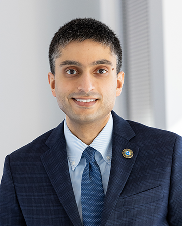 Headshot of Erwin Gianchandani